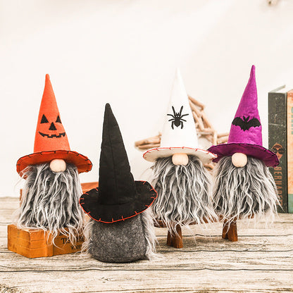Gnome de chapeau de cape d'Halloween