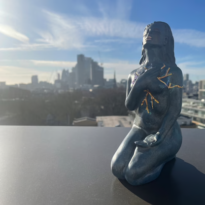 Skulptur „Selbstliebe und formende Geistesgöttlichkeit“