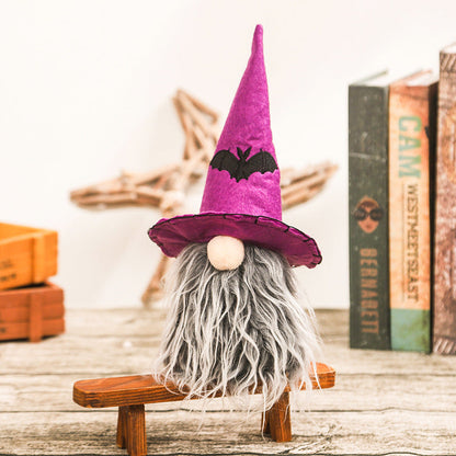 Gnome de chapeau de cape d'Halloween