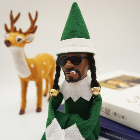 Snoop On A Stoop Christmas Elf Doll – Stoopelf