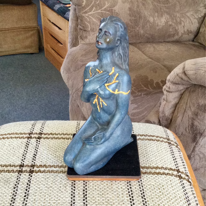 Skulptur „Selbstliebe und formende Geistesgöttlichkeit“